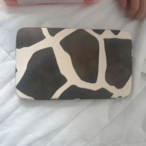 Giraffe print wallet-NWT